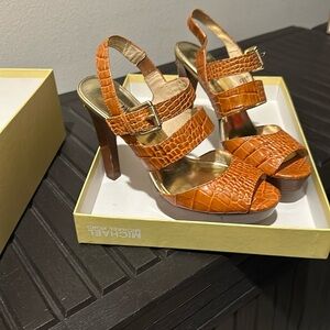 Michael kors heel